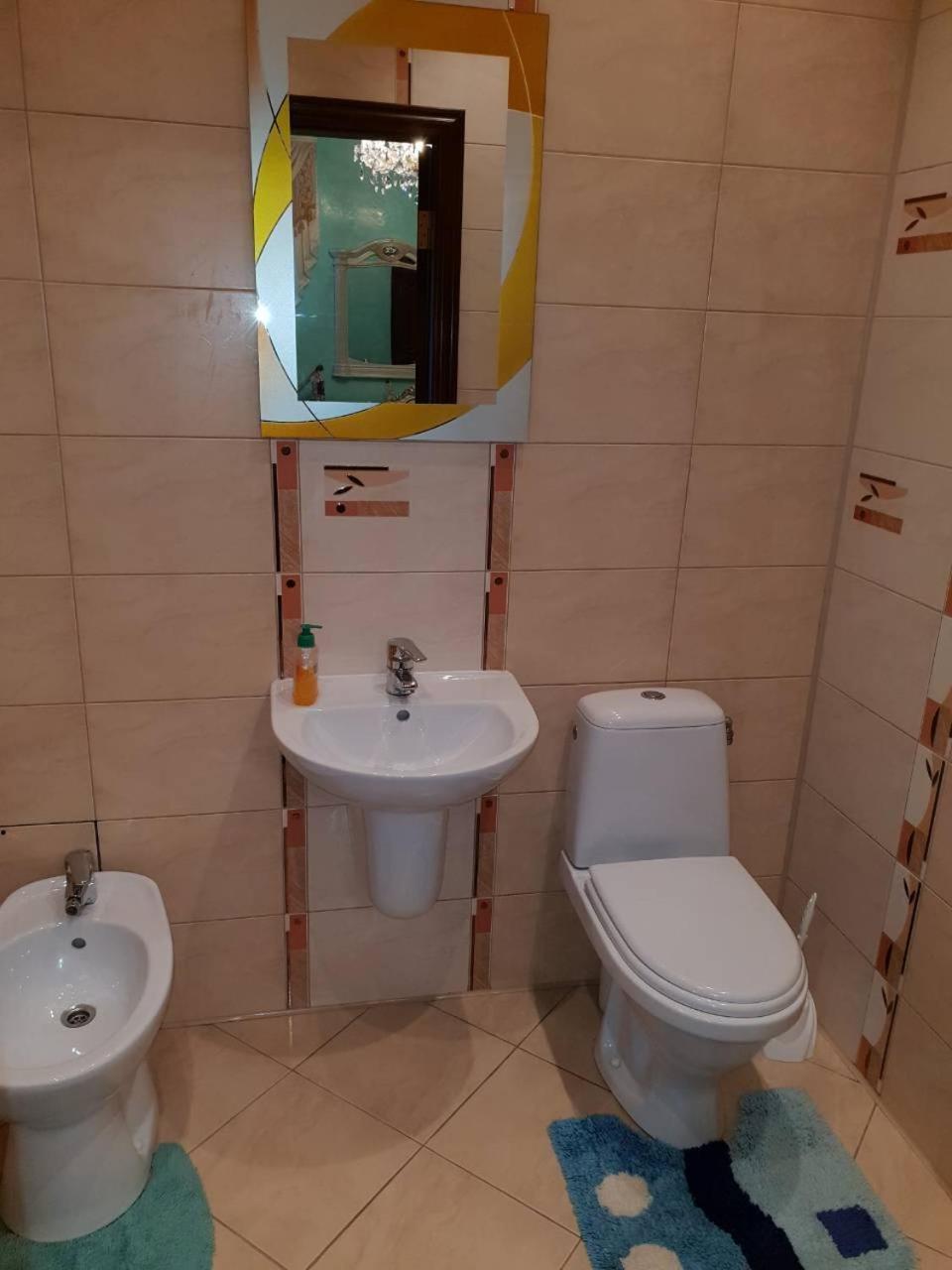 Ceasar Hotel Mykolajiv Buitenkant foto
