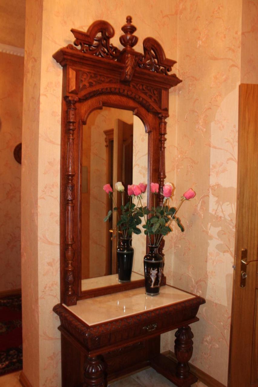 Ceasar Hotel Mykolajiv Buitenkant foto